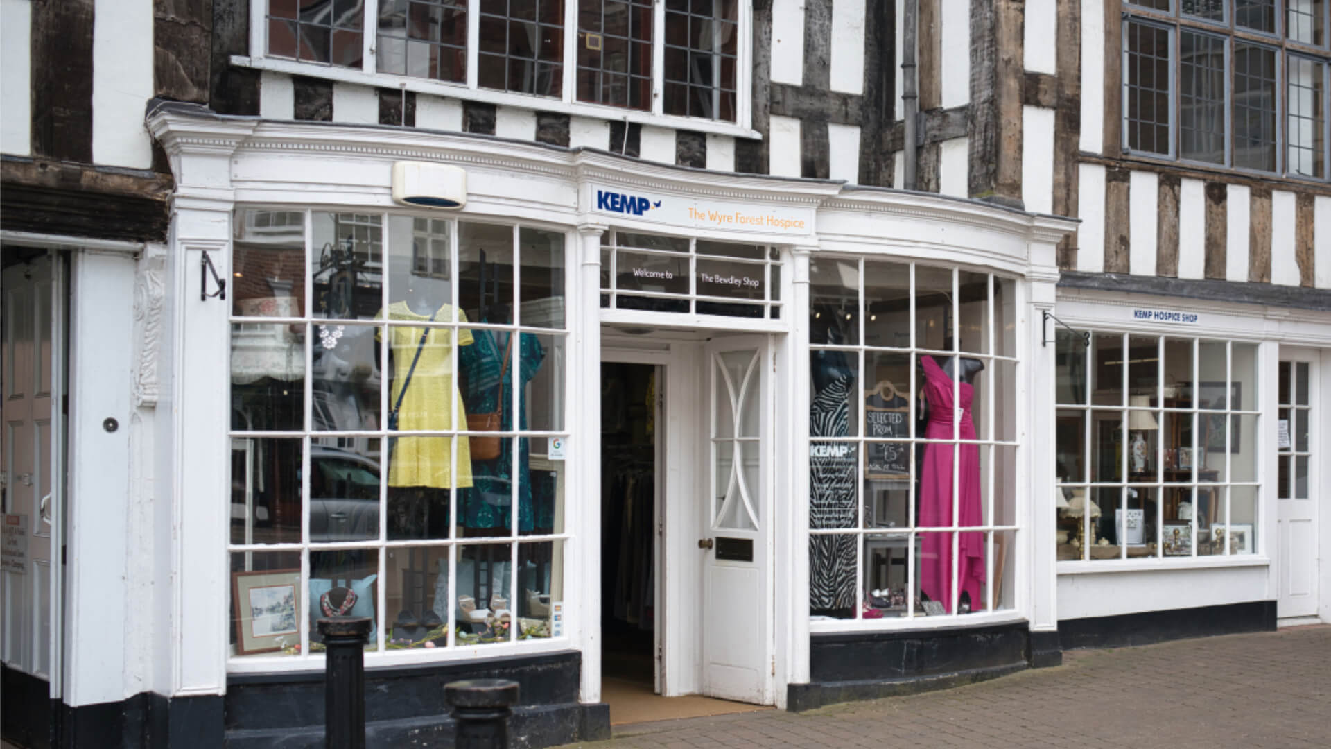 external shot of bewdlery charity shop